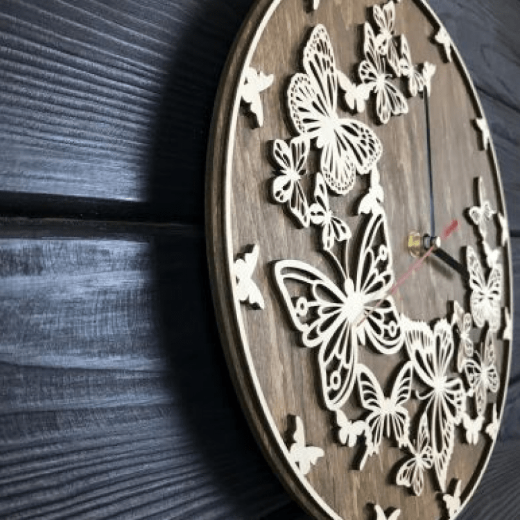 Дерев'яний настінний годинник  "Метелики" - image-1