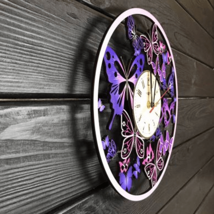 Дерев'яний настінний годинник з ультрафіолетом  "Вальс метеликів" - image-1