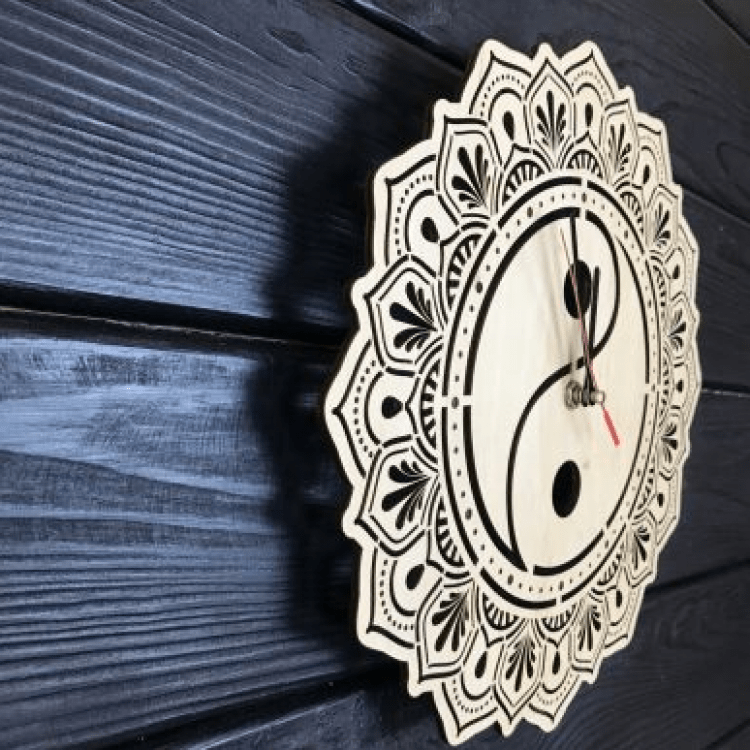 Дерев'яний настінний годинник  "Інь та Ян" - image-1