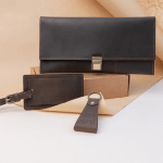 Set of leather accessories for travellers "Prague" - image-0